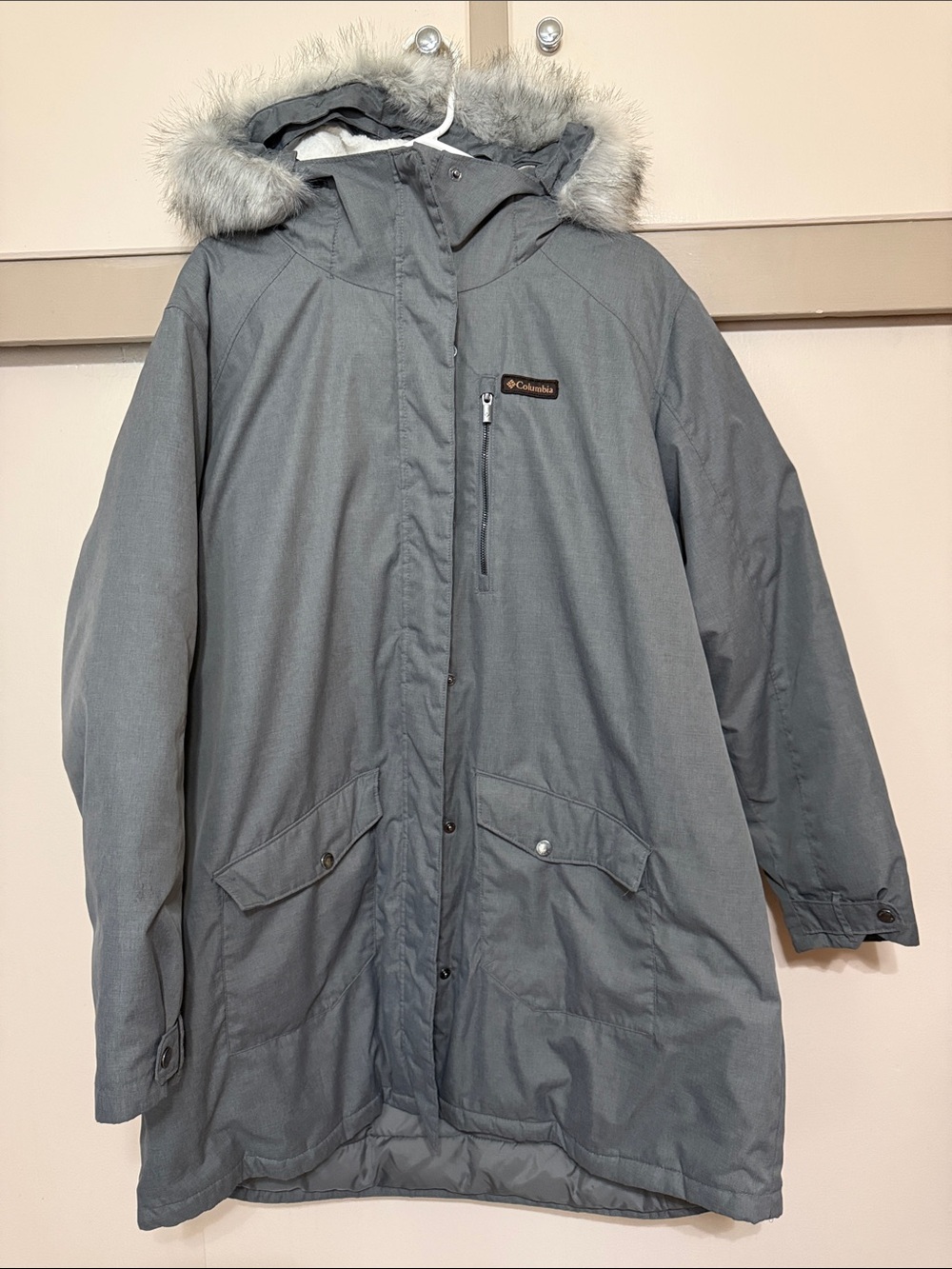 Columbia Gray Hooded Winter Parka with Faux Fur Trim